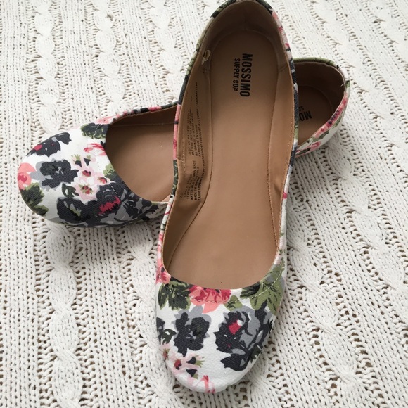 Mossimo Supply Co. Shoes - NWOT Floral Flats